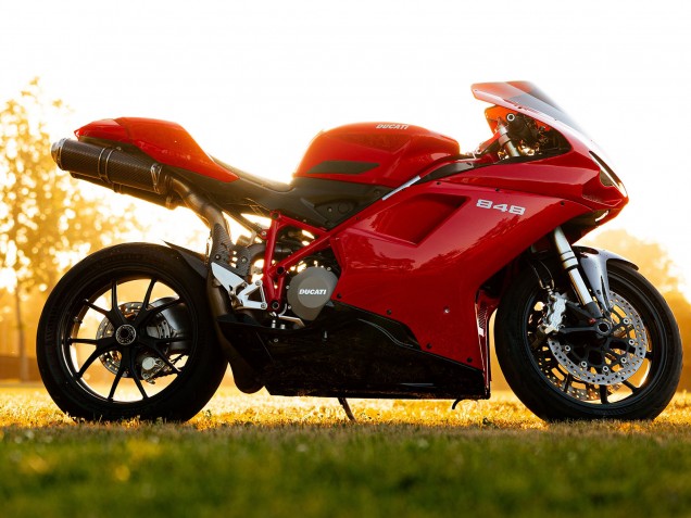 2007-2014 Ducati 848 Motorcycle Fairings - Red Glossy Black UK