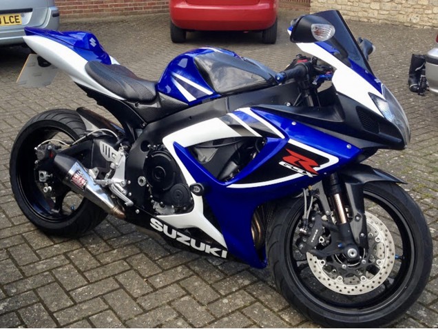 2006-2007 Suzuki GSXR 750 Motorcycle Fairings - White Blue Black Stripe UK